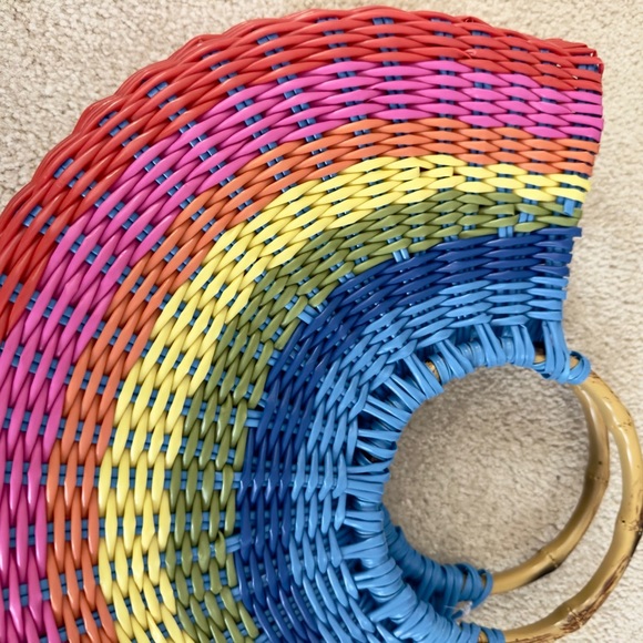 Colorful Woven Women's Bag with Bamboo Handle - Picture 5 of 6